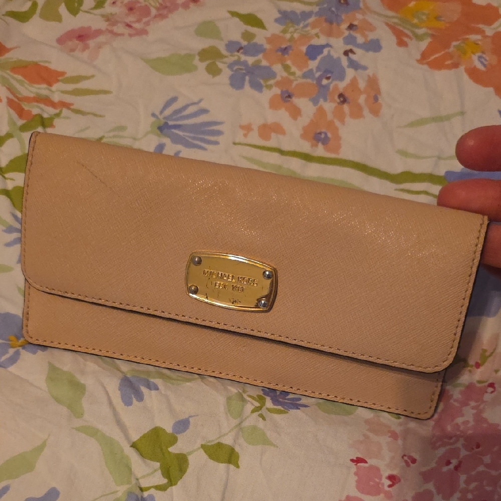 Michael Kors Blush Saffiano Leather Continental Wallet with Gold Plaque